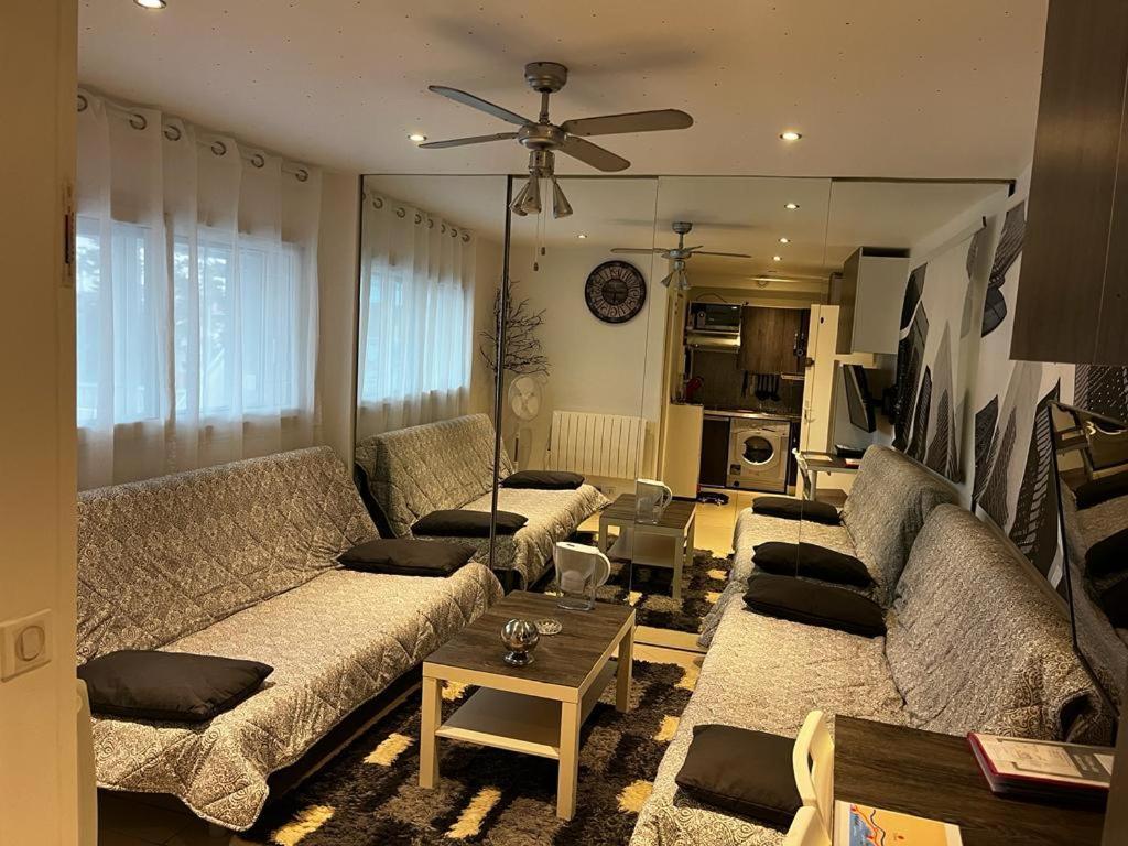 Studio A 2 Pas De La Plage Villeneuve-Loubet Buitenkant foto